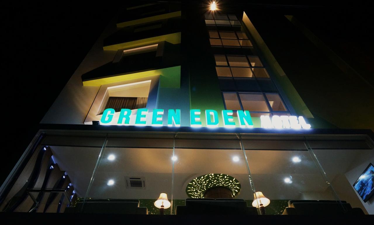 Green Eden Hotel Manado Esterno foto