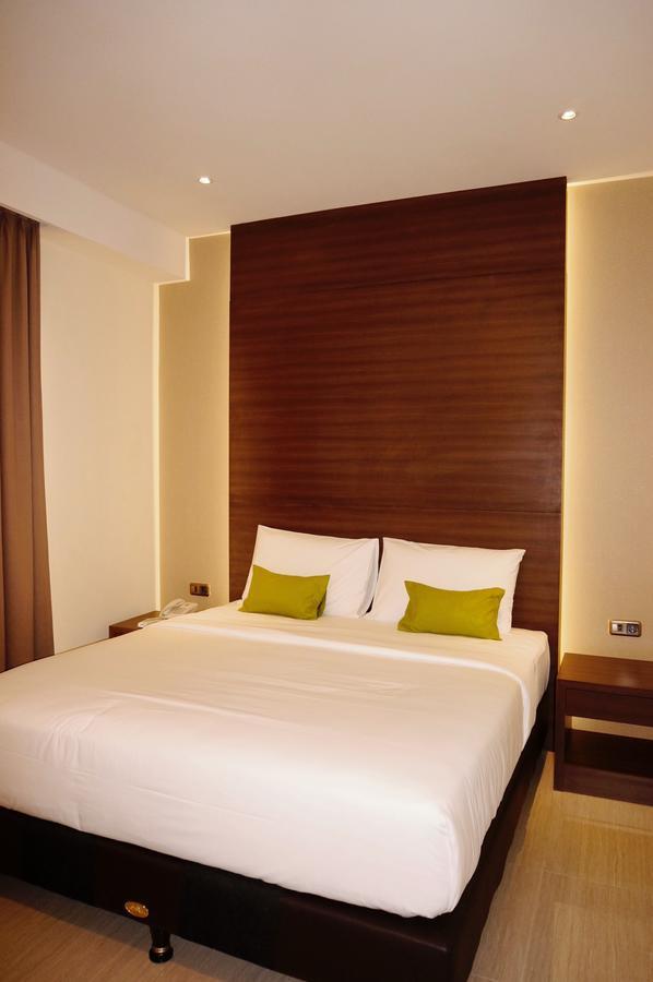 Green Eden Hotel Manado Esterno foto