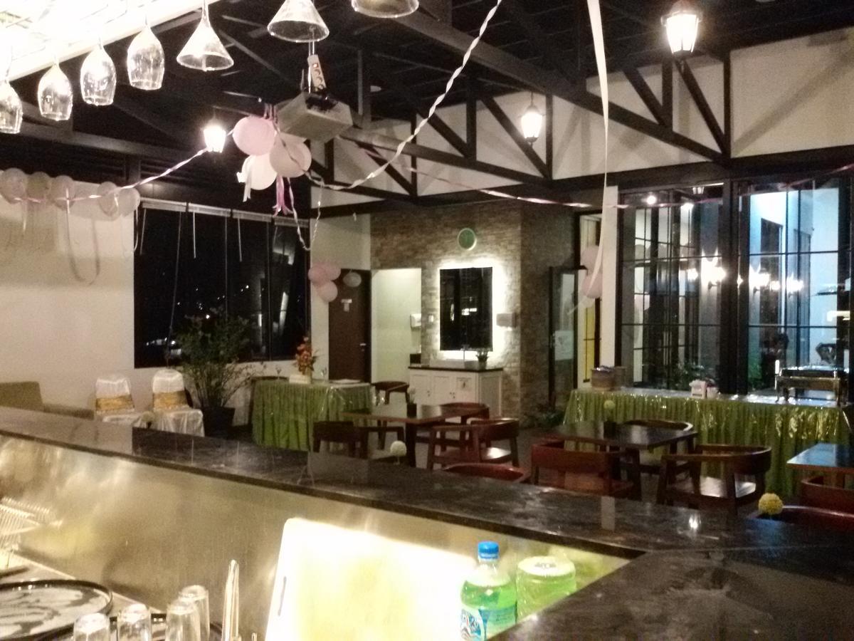 Green Eden Hotel Manado Esterno foto