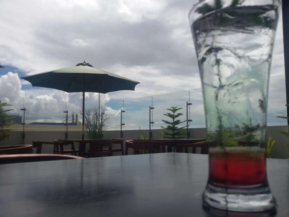 Green Eden Hotel Manado Esterno foto
